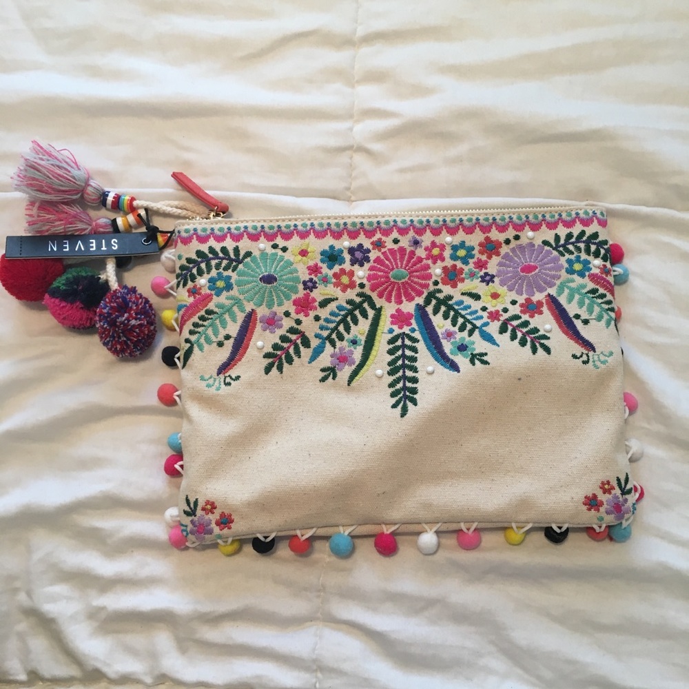Floral clutch